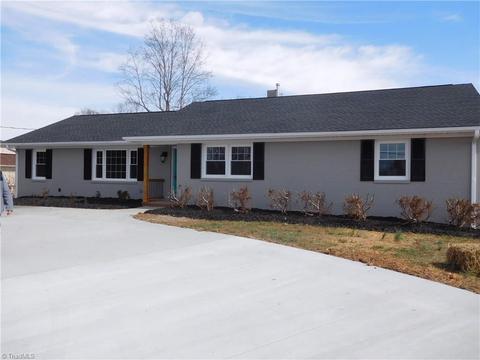8529 Lasater Rd, Clemmons, NC 27012 photo 2