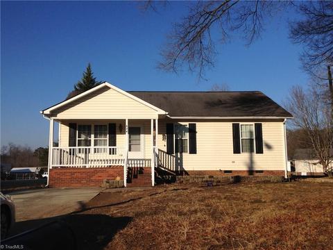 624 Paramount St, High Point, NC 27260 photo 1