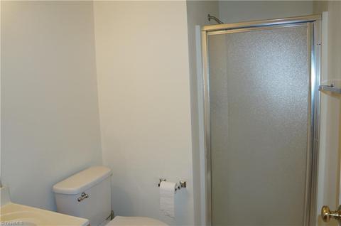 624 Paramount St, High Point, NC 27260 photo 13