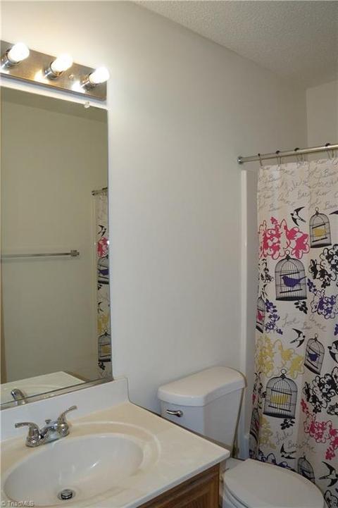 624 Paramount St, High Point, NC 27260 photo 18