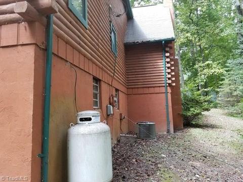 179 Farmbrook Rd, Mount Airy, NC 27030 photo 12