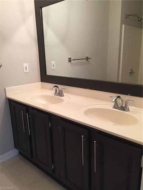 3670 Single Leaf Ct, High Point, NC 27265 photo 9