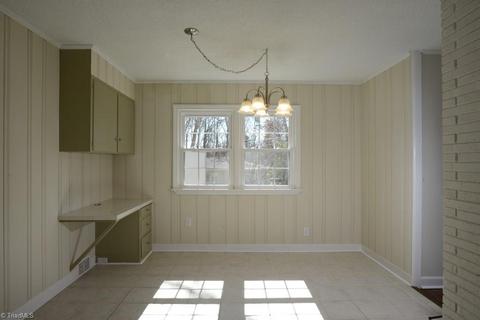3314 Pine Valley Rd, High Point, NC 27265 photo 10