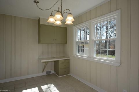 3314 Pine Valley Rd, High Point, NC 27265 photo 11