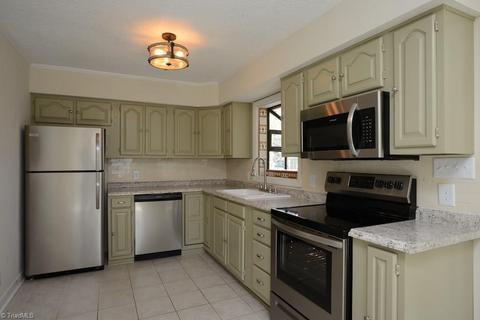 3314 Pine Valley Rd, High Point, NC 27265 photo 3