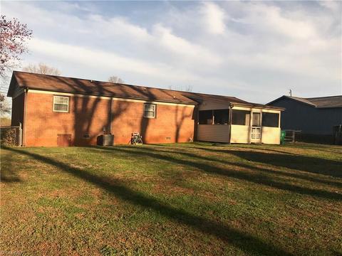 4041 Cresent Ave, Trinity, NC 27370 photo 22