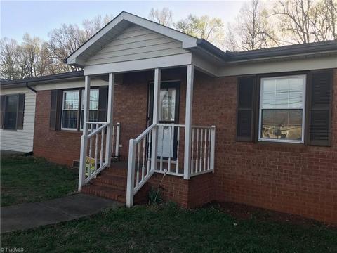 4041 Cresent Ave, Trinity, NC 27370 photo 2