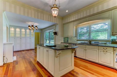 117 Prestwick Dr, High Point, NC 27265 photo 9