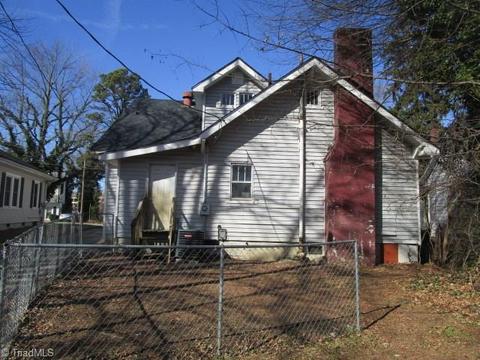 818 Circle Dr, High Point, NC 27262 photo 8