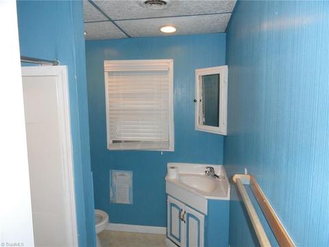 137 Easter Cir, Lexington, NC 27295 photo 6