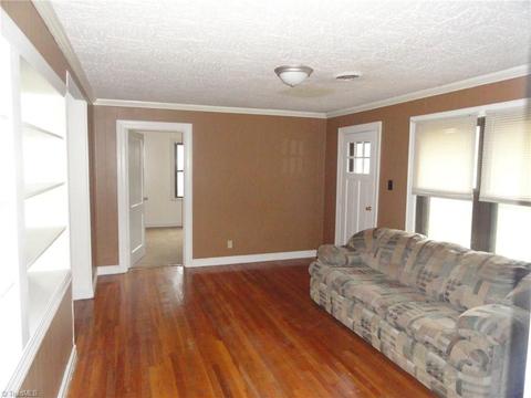 137 Easter Cir, Lexington, NC 27295 photo 3
