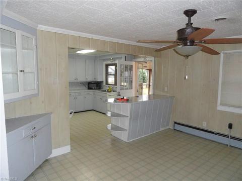 137 Easter Cir, Lexington, NC 27295 photo 10