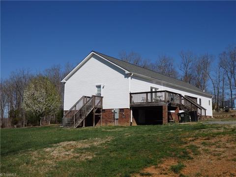 2252 Ross Wood Rd, Trinity, NC 27370 photo 6