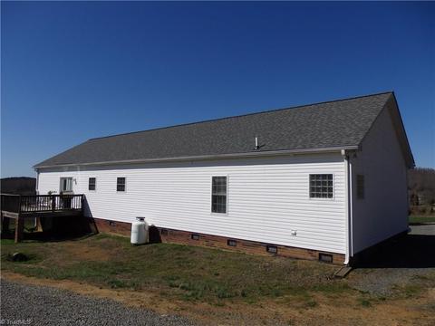 2252 Ross Wood Rd, Trinity, NC 27370 photo 4