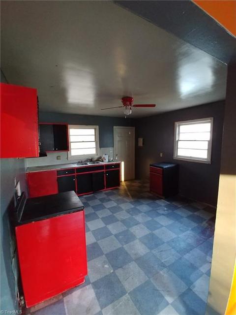 1002 Grant St, High Point, NC 27262 photo 13
