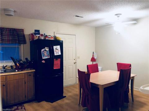 1419 Hampstead Dr, High Point, NC 27260 photo 7