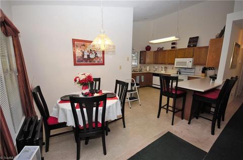 516 Smith St, Eden, NC 27288 photo 7