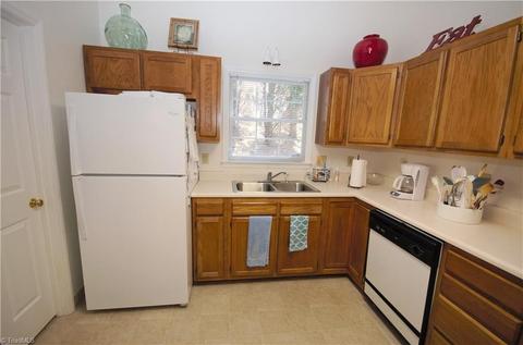 516 Smith St, Eden, NC 27288 photo 11