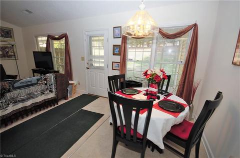 516 Smith St, Eden, NC 27288 photo 6