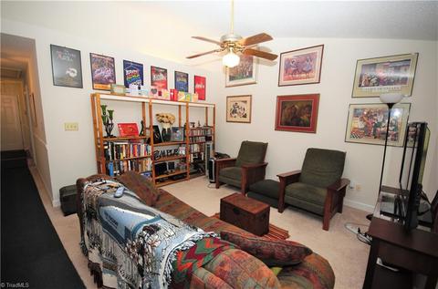 516 Smith St, Eden, NC 27288 photo 3