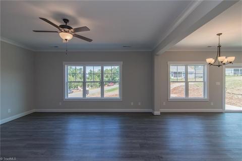 4270 Bordeaux Dr, Trinity, NC 27370 photo 7