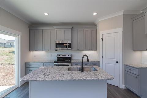 4270 Bordeaux Dr, Trinity, NC 27370 photo 15