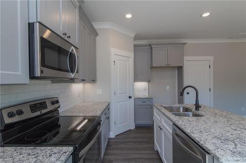 4270 Bordeaux Dr, Trinity, NC 27370 photo 13