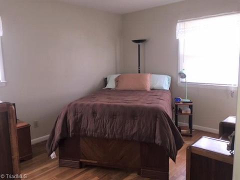 1309 Grantham Dr, High Point, NC 27265 photo 18