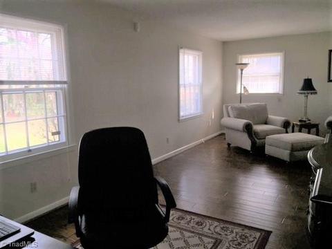 1309 Grantham Dr, High Point, NC 27265 photo 7