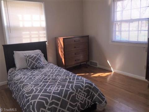 1309 Grantham Dr, High Point, NC 27265 photo 19