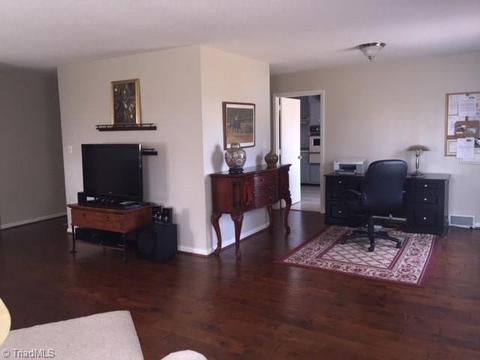 1309 Grantham Dr, High Point, NC 27265 photo 6