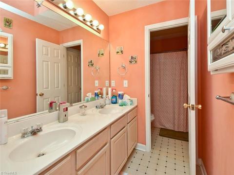 3936 Johnson St, High Point, NC 27265 photo 18