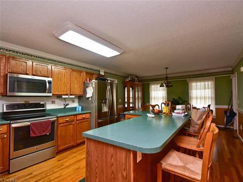3936 Johnson St, High Point, NC 27265 photo 7
