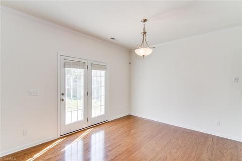 4632 Meadowside Ter, High Point, NC 27265 photo 10