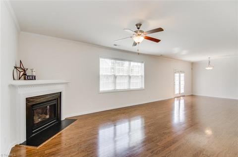 4632 Meadowside Ter, High Point, NC 27265 photo 12