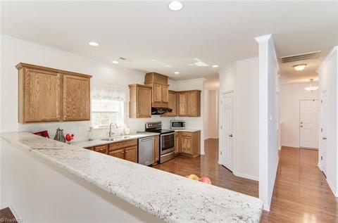 4632 Meadowside Ter, High Point, NC 27265 photo 7