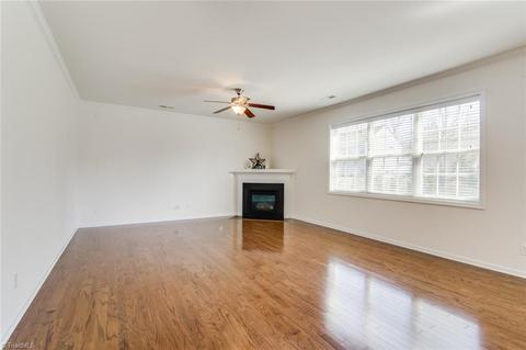 4632 Meadowside Ter, High Point, NC 27265 photo 13