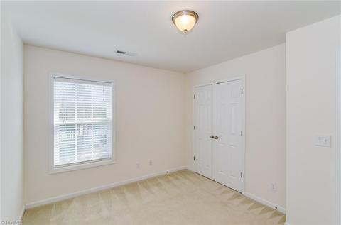 4632 Meadowside Ter, High Point, NC 27265 photo 15