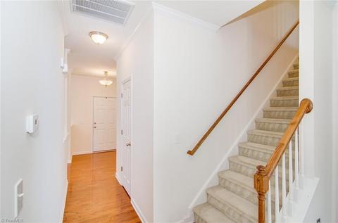 4632 Meadowside Ter, High Point, NC 27265 photo 4