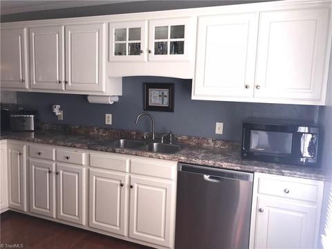 104 Ridge Creek Cir, Trinity, NC 27370 photo 8