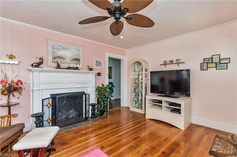 1418 E Main St, Graham, NC 27253 photo 2