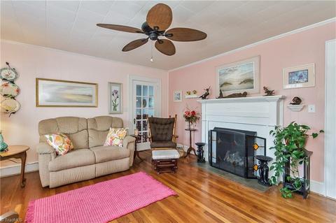 1418 E Main St, Graham, NC 27253 photo 4