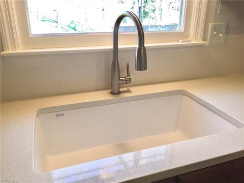 2611 Farmbrook Rd, Winston Salem, NC 27103 photo 6