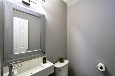 2611 Farmbrook Rd, Winston Salem, NC 27103 photo 8