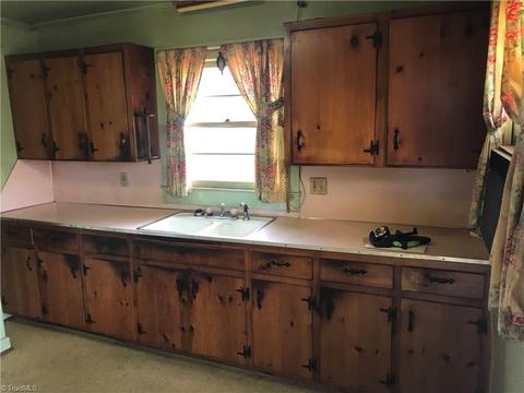 120 Cornell Dr, High Point, NC 27260 photo 8
