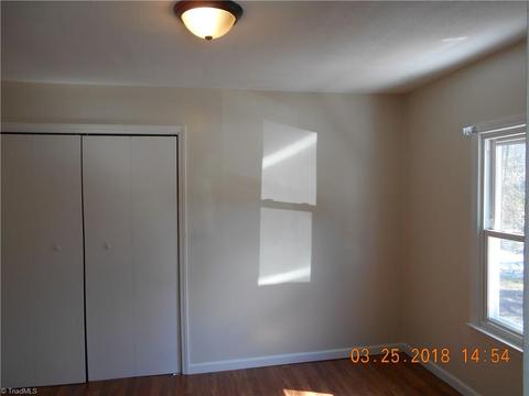 121 Lattimore Rd, Eden, NC 27288 photo 7