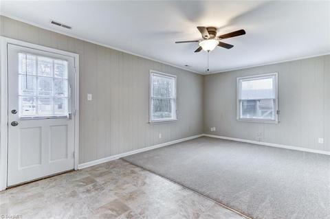 2310 Waynick St, High Point, NC 27265 photo 8