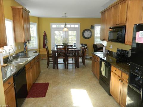 2412 Alderbrook Dr, High Point, NC 27265 photo 5