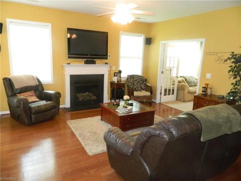 2412 Alderbrook Dr, High Point, NC 27265 photo 7