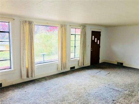 401 Hill St, King, NC 27021 photo 7